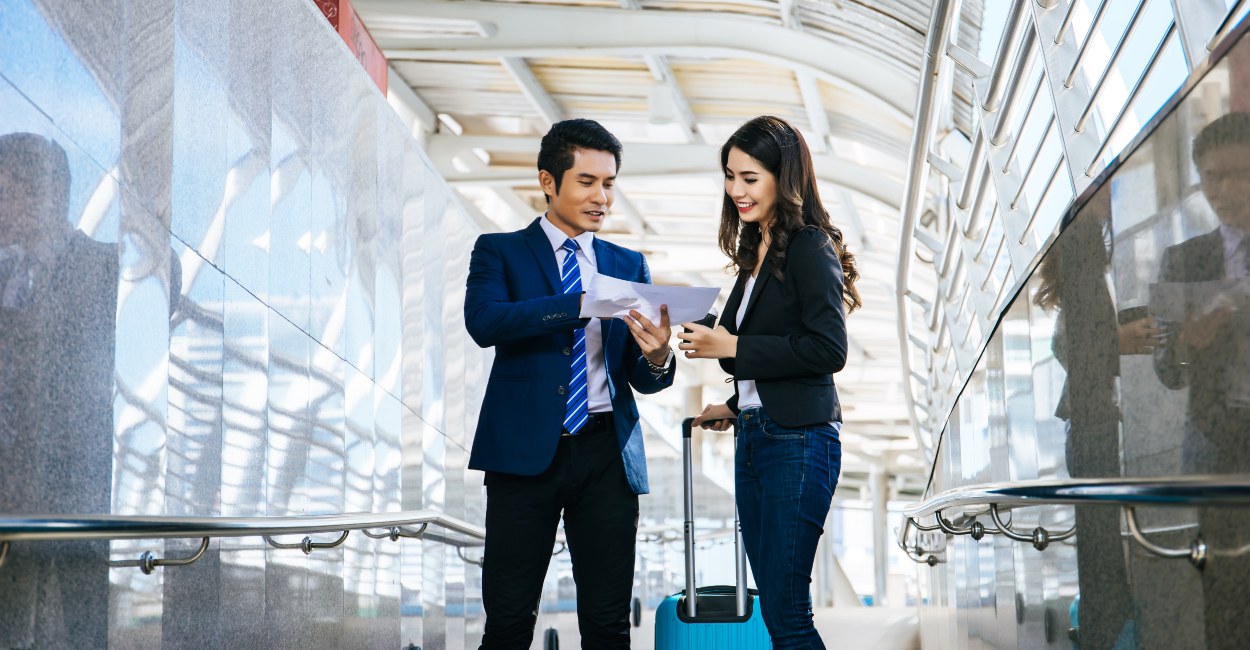 Two business people meeting before go to traveling.