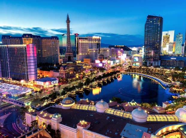 Picture of Las Vegas at dusk